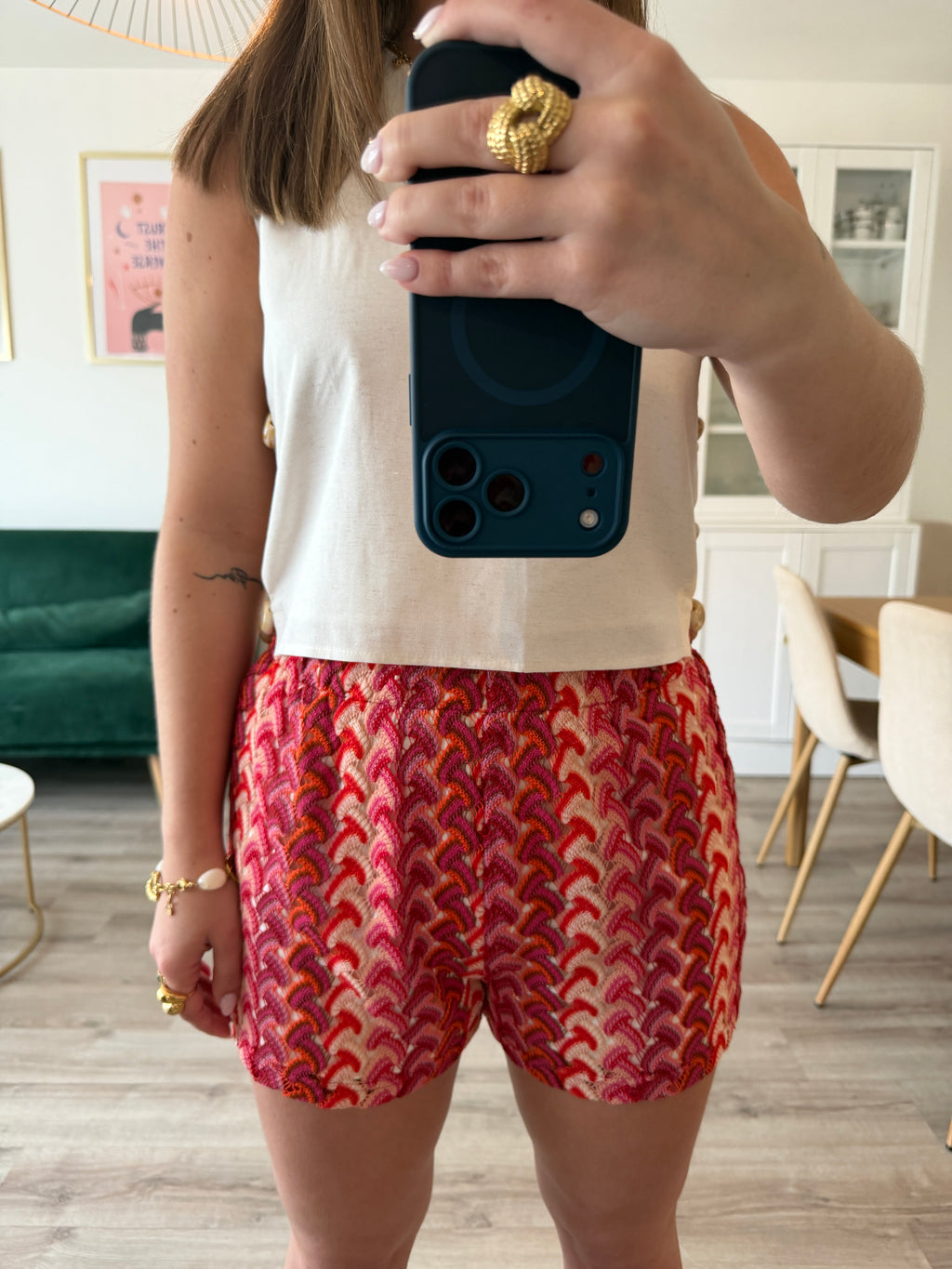 Short Nora