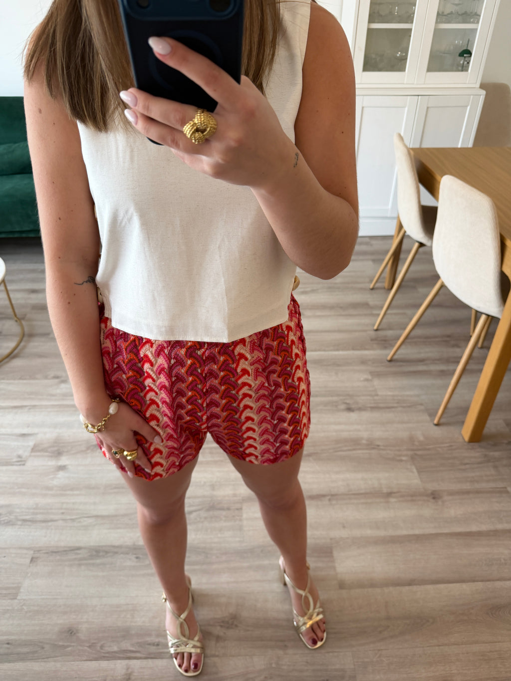 Short Nora